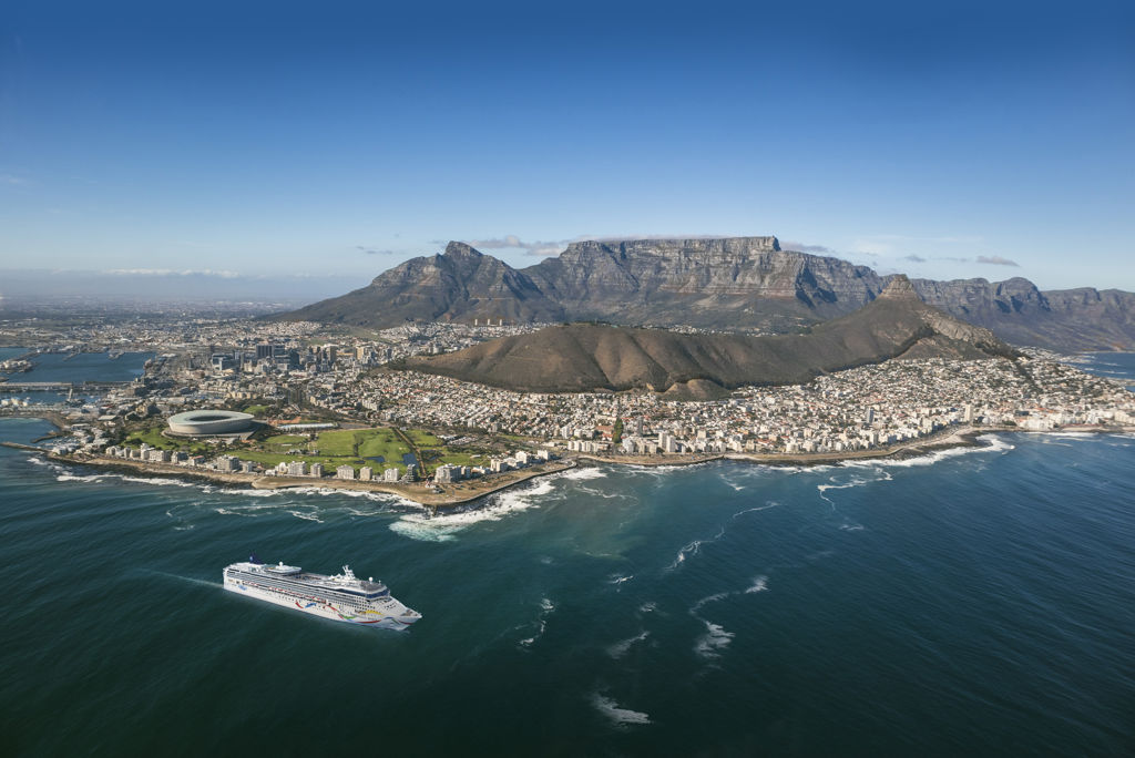 NCL_Dawn_CapeTown_comp