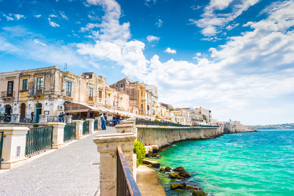 Coast,Of,Ortigia,Island,At,City,Of,Syracuse,,Sicily,,Italy.