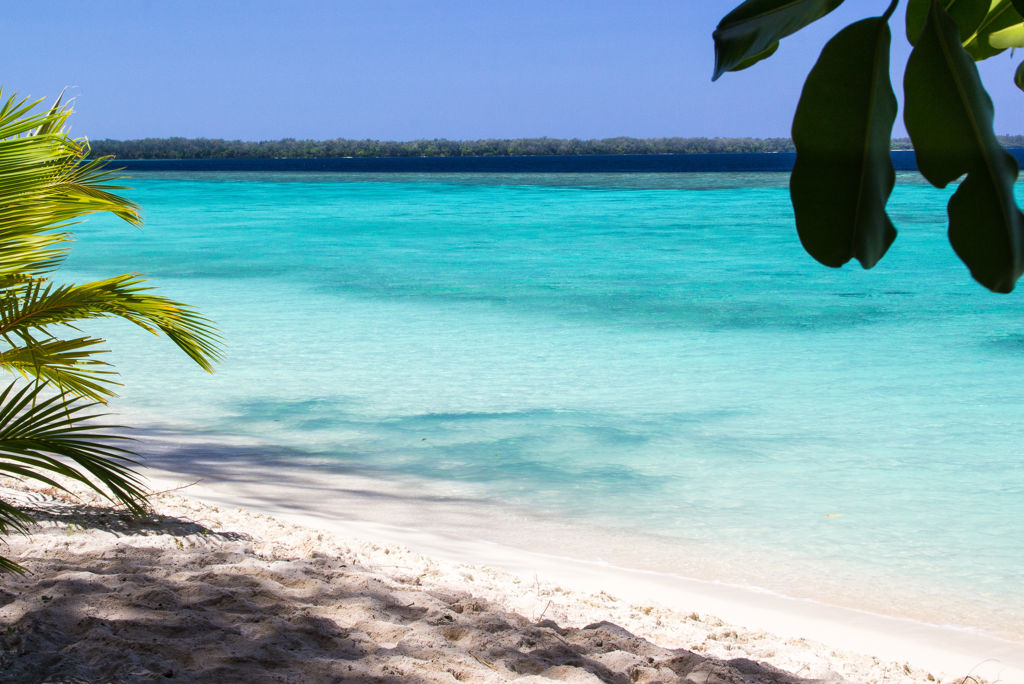 Beautiful,Pristine,Waters,And,White,Sand,Beach,In,Conflict,Islands