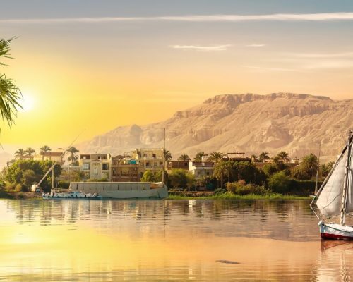 View,Of,The,Great,Nile,In,Aswan
