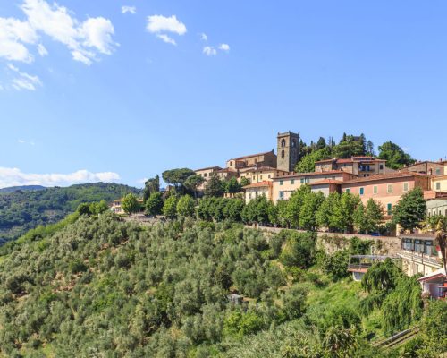 Montecatini,Terme,,Tuscany,,Italy,-,Panorama,Of,Montecatini,Alto,(old