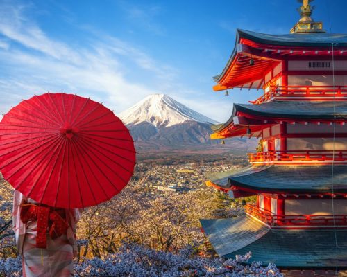 Red,Chureito,Pagoda,With,Cherry,Blossom,And,Fujiyama,Mountain,On