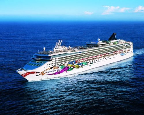 Norwegian Jewel - aerial at Sea