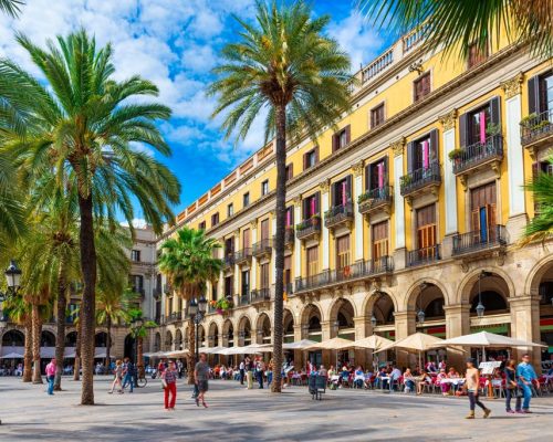 Plaza,Real,(royal,Square),,In,Barcelona,,Catalonia,,Spain.,Architecture,And