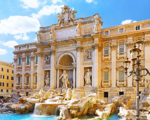 Fountain,Di,Trevi,-,Most,Famous,Rome's,Fountains,In,The
