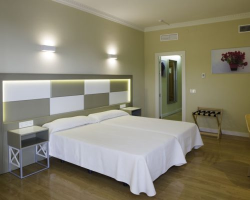 Hotel Monarque Toreblanca